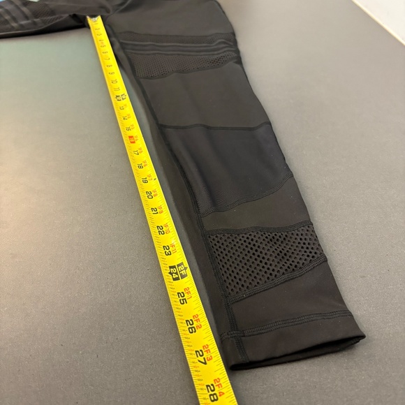 Lululemon Wunder Under Black High-Rise Tight Mix & Mesh 28" Size 10 MSRP 118.00 - Picture 14 of 14
